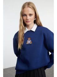 Trendyol Bluza w kolorze granatowym rozmiar: M. Niebieskie bluzy Trendyol, m, bez wzorów, bez kaptura. Za 86.99 zł.