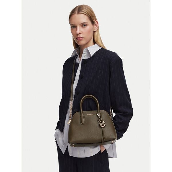 Torebka MICHAEL Michael Kors. Brązowe torebki klasyczne MICHAEL Michael Kors, bez wzorów, bez dodatków. Za 1,172.99 zł.