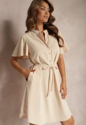 Beżowa Trapezowa Sukienka z Dekoltem Zapinanym na Guziki i Materiałowym Paskiem w Talii Vikiiraes. Brązowe sukienki Renee, l, bez wzorów, z materiału, eleganckie, bez kołnierzyka, bez ramiączek, midi, trapezowe. Za 109.99 zł.