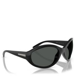 Okulary przeciwsłoneczne Vogue. Czarne okulary przeciwsłoneczne Vogue, bez wzorów. Za 309.99 zł.