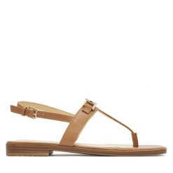 Sandały Guess. Brązowe sandały Guess, z aplikacjami, bez obcasa, na płaskiej podeszwie, bez zapięcia. Za 369.99 zł.