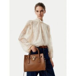 Torebka MICHAEL Michael Kors. Brązowe torebki klasyczne MICHAEL Michael Kors, bez wzorów, bez dodatków. Za 1,239.00 zł.
