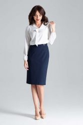 Ecru Elegancka Bluzka z Wiązaniem przy Dekolcie. Brązowe bluzki Katrus, xl, bez wzorów, z elastanu, eleganckie, bez kołnierzyka, bez ramiączek. Za 199.00 zł.