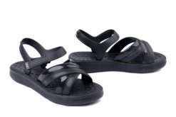 AZALEIA 19181 Rafa BM614 black, sandały damskie. Czarne sandały Azaleia, bez wzorów, bez obcasa, bez zapięcia. Za 174.90 zł.