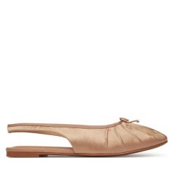 Sandały Aldo. Brązowe sandały Aldo, bez wzorów, bez obcasa, na płaskiej podeszwie, bez zapięcia. Za 249.99 zł.