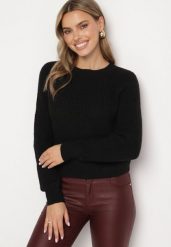 Czarny Klasyczny Sweter o Krótszym Kroju Zinoraya. Czarne swetry Born2be, na jesień, uniwersalny, bez wzorów, z bawełny, bez ramiączek. Za 64.99 zł.