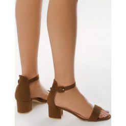 Khaki Sandały Well Intentioned. Brązowe sandały Born2be, bez wzorów, bez obcasa, na obcasie, bez zapięcia. Za 49.99 zł.