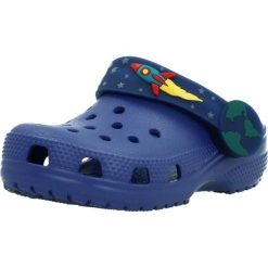 Sandały CROCS CLASSIC LIGHTS Niebieski. Niebieskie sandały Crocs, bez wzorów, z materiału, bez obcasa, bez zapięcia. Za 119.99 zł.