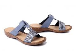 RIEKER 608K2-12 blue, klapki damskie. Niebieskie klapki Rieker, bez wzorów, bez obcasa. Za 299.90 zł.