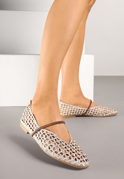 Ciemnobeżowe Szydełkowe Balerinki w Stylu Boho z Paskiem Vomea. Brązowe baleriny Renee, w ażurowe wzory, bez obcasa. Za 89.99 zł.