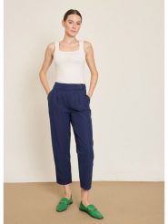 BGN Spodnie w kolorze granatowym rozmiar: 40. Niebieskie spodnie materiałowe BGN, na co dzień, bez wzorów, z materiału. Za 121.99 zł.