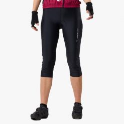 Legginsy rowerowe kobieca Swedemount Core Bike 3/4 Tights szybkoschnąca. Czarne legginsy SWEDEMOUNT, bez wzorów, z tkaniny. Za 329.99 zł.