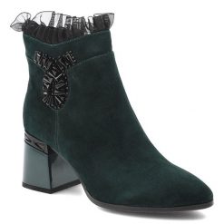Zielone Botki S.Barski Eleganckie Obuwie Damskie Z Broszką. Zielone botki S.BARSKI, z aplikacjami, z lakierowanej skóry, bez obcasa, na obcasie, bez zapięcia. Za 339.99 zł.