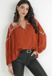 Pomarańczowa Bluzka z Bufiastym Rękawem i Kwiatowym Haftem Aluko. Brązowe bluzki Born2be, l, z aplikacjami, z jeansu, boho, bez kołnierzyka, bez ramiączek. W wyprzedaży za 127.49 zł.