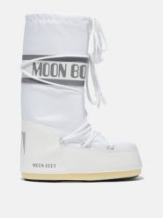Moon Boot ICON NYLON BOOTS Śniegowce damskie. Białe trapery i śniegowce Moon Boot, z nylonu, przed kolano. W wyprzedaży za 687.20 zł.