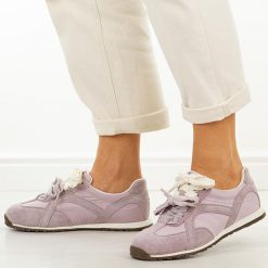 Fioletowe skórzane półbuty damskie Vinceza 86427. Fioletowe obuwie sportowe VINCEZA, na jesień, z jeansu, bez zapięcia, trekkingowe. Za 249.00 zł.