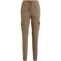 Spodnie Do Biegania Z Kieszenią Cargo Z Wysokimi Stanami Dla Pań I Panów. Brązowe spodnie dresowe Urban Classics, xs, bez wzorów. Za 163.99 zł.