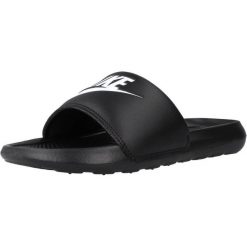 Klapki damskie Nike Victori One Slide. Czarne klapki Nike, bez wzorów, z materiału, bez obcasa. Za 331.00 zł.