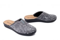 INBLU CF-49 025 szary, kapcie damskie. Szare obuwie domowe Inblu, bez wzorów, bez zapięcia. Za 68.99 zł.