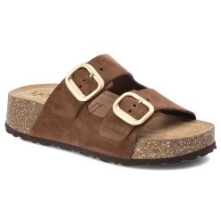 Klapki damskie Yokono, cholewka ze skóry naturalnej zamszowej z dwoma szerokimi paskami z regulacją na metalowe klamry, brązowe, Wiwi-003. Brązowe klapki Yokono, bez wzorów, ze skóry, bez obcasa. Za 239.00 zł.