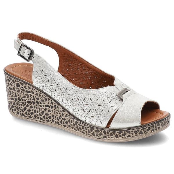 Sandały damskie Lanqier, skórzane ażurowe i na stabilnym koturnie, srebrne, 44C1064. Szare sandały Lanqier, w ażurowe wzory, ze skóry, eleganckie, bez obcasa, na koturnie, bez zapięcia. Za 139.00 zł.
