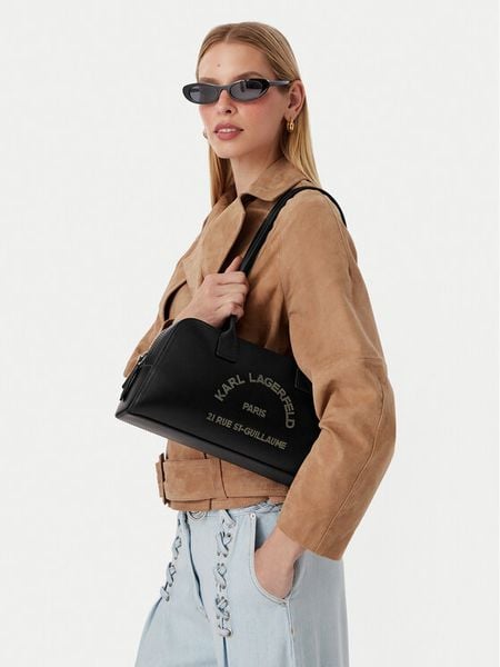 KARL LAGERFELD Torebka B3W30091 Czarny. Czarne torebki klasyczne KARL LAGERFELD, bez wzorów, ze skóry, bez dodatków. Za 1,099.00 zł.