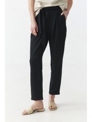 TATUUM Spodnie "Zamiria" w kolorze czarnym rozmiar: 36. Czarne spodnie materiałowe Tatuum, na co dzień, bez wzorów, z materiału. Za 160.96 zł.