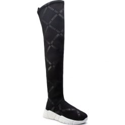 Muszkieterki LOVE MOSCHINO - JA15443G18IT000A Ner. Czarne kozaki Love Moschino, z materiału, bez obcasa, bez zapięcia. Za 1,189.00 zł.