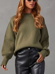 LA Angels Sweter w kolorze oliwkowym rozmiar: S. Zielone swetry LA Angels, s, bez wzorów, bez ramiączek. Za 175.67 zł.