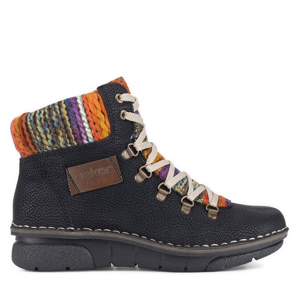 Trzewiki Rieker. Czarne botki Rieker, bez wzorów, bez obcasa, na płaskiej podeszwie, bez zapięcia. Za 369.99 zł.