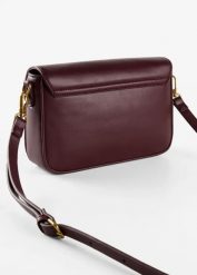 Mała torebka na ramię z ozdobną klamerką. Czerwone torby na ramię bonprix, bez wzorów, eleganckie, na ramię, małe, bez dodatków. Za 97.99 zł.