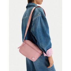 Torebka Reebok. Czerwone listonoszki Reebok, bez wzorów, bez dodatków. Za 69.99 zł.