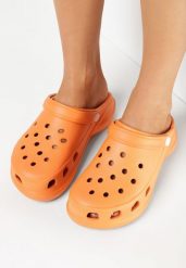 Pomarańczowe Klapki z Wycięciami na Nosku i Paskiem na Piętę Cisatria. Brązowe klapki Born2be, bez wzorów, bez obcasa. Za 49.99 zł.