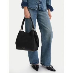 Torebka Nine West. Czarne torebki klasyczne Nine West, bez wzorów, bez dodatków. Za 199.99 zł.