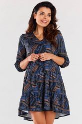 Zwiewna swobodna sukienka oversize z dekoltem V i falbaną. Sukienki Awama, na co dzień, m, bez wzorów, wizytowe, bez kołnierzyka, bez ramiączek, oversize. Za 379.00 zł.