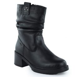 Skórzane botki damskie na klocku czarne Rieker Y5257-00. Czarne botki Rieker, bez wzorów, ze skóry, bez obcasa, bez zapięcia. Za 449.00 zł.