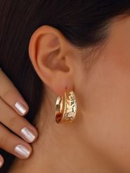 Nakkash Pozłacane kolczyki-kreole rozmiar: onesize. Żółte kolczyki Nakkash, pozłacane. Za 57.45 zł.
