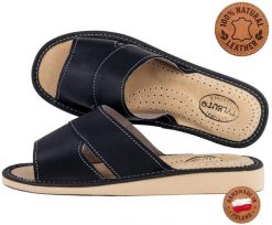 Kapcie kempingowe damskie Tylbut TYL0113 ze skóry naturalnej domowe. Czarne obuwie domowe OEM, bez wzorów, z materiału, bez zapięcia. Za 64.00 zł.