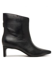 Guess Botki FLTSIR LEA10 Czarny. Czarne botki Guess, z aplikacjami, ze skóry, bez obcasa, na słupku, bez zapięcia. Za 764.99 zł.