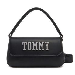 Torebka Tommy Jeans. Czarne torebki klasyczne Tommy Jeans, bez wzorów, z jeansu, bez dodatków. Za 229.99 zł.