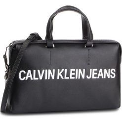 Torebka CALVIN KLEIN JEANS - Sculpted Logo Satchel K60K605244 001. Czarne torebki klasyczne Calvin Klein Jeans, bez wzorów, z jeansu, duże, bez dodatków. W wyprzedaży za 379.00 zł.