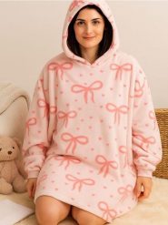 Bluza snuddie - różowy. Czerwone bluzy Sinsay, bez wzorów, bez kaptura. Za 45.99 zł.