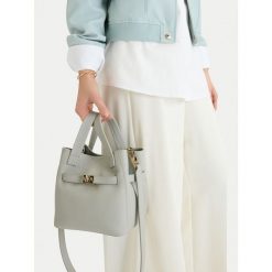 Torebka GINO ROSSI. Szare torebki klasyczne Gino Rossi, bez wzorów, bez dodatków. Za 329.99 zł.