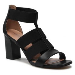 Sandały Lasocki. Czarne sandały Lasocki, bez wzorów, bez obcasa, na słupku, bez zapięcia. Za 229.99 zł.