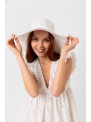 Lucky Bees Kapelusz przeciwsłoneczny w kolorze białym rozmiar: onesize. Białe kapelusze Lucky Bees, bez wzorów, z materiału. Za 78.99 zł.