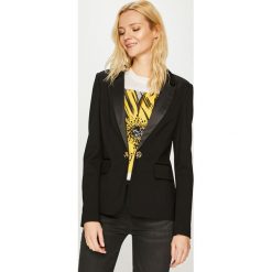 Guess Jeans - Żakiet. Czarne marynarki i żakiety Guess Jeans, s, z aplikacjami, z dzianiny, casualowe. W wyprzedaży za 329.90 zł.
