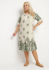 Zielona Wiskozowa Sukienka w Stylu Boho z Frędzlami i Falbankami Korilia. Zielone sukienki Born2be, na spotkanie biznesowe, na lato, xl, bez wzorów, z wiskozy, boho, bez kołnierzyka, bez ramiączek, midi. Za 84.99 zł.