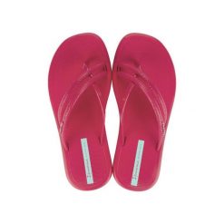 Japonki damskie Ipanema Meu Sol Thon. Czerwone klapki Ipanema, bez wzorów, z materiału, bez obcasa. Za 62.99 zł.