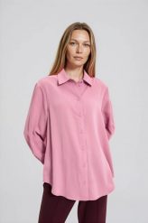 Koszula oversize różowa. Czerwone koszule MOODO, s, bez wzorów, z poliesteru, bez kołnierzyka, bez ramiączek. Za 109.99 zł.