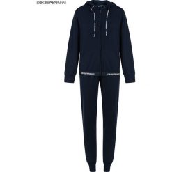 Lekki dres damski Emporio Armani 164145CC270. Sukienki Emporio Armani, bez wzorów, z dresówki, bez kołnierzyka, bez ramiączek. Za 429.00 zł.